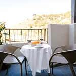 Coast By Mij Hotel 3*