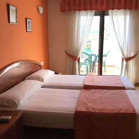 Hotel Coast By Mij 3*